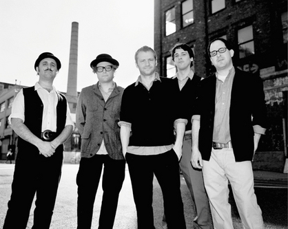 Lyt til The Hold Steady Lyt til The Hold Steady